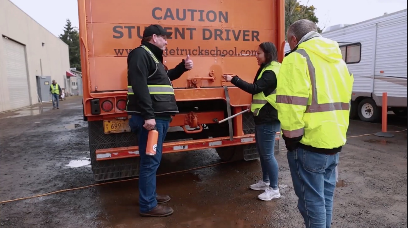 image of woman truck driver from Elite Truck School